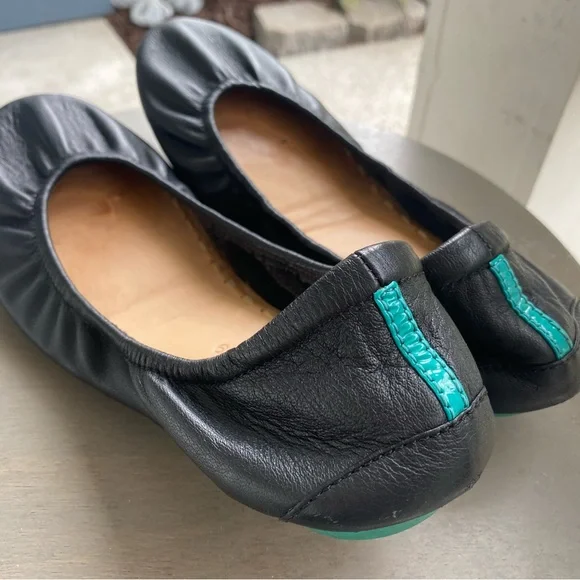 Tieks Classic Matte Black Leather Ballet Flats - Picture 4 of 8